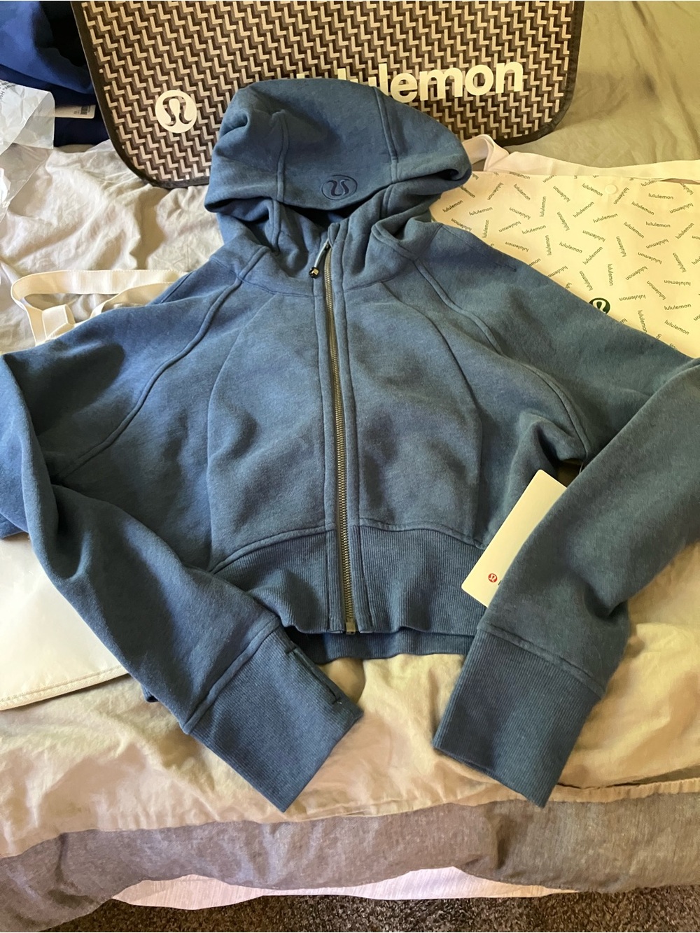 NWT Lululemon Scuba Full-Zip Cropped Hoodie, Sz 8, Heathered HERO BLUE